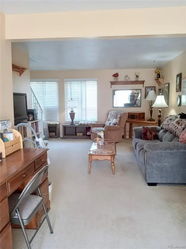 7422 S Zephyr CT, Littleton, CO 80128