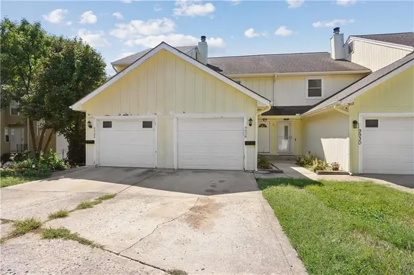 9926 N CHERRY DR, Kansas City, MO 64155