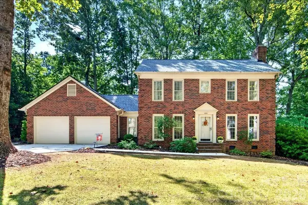 2036 Kilkenney Hill RD, Matthews, NC 28105