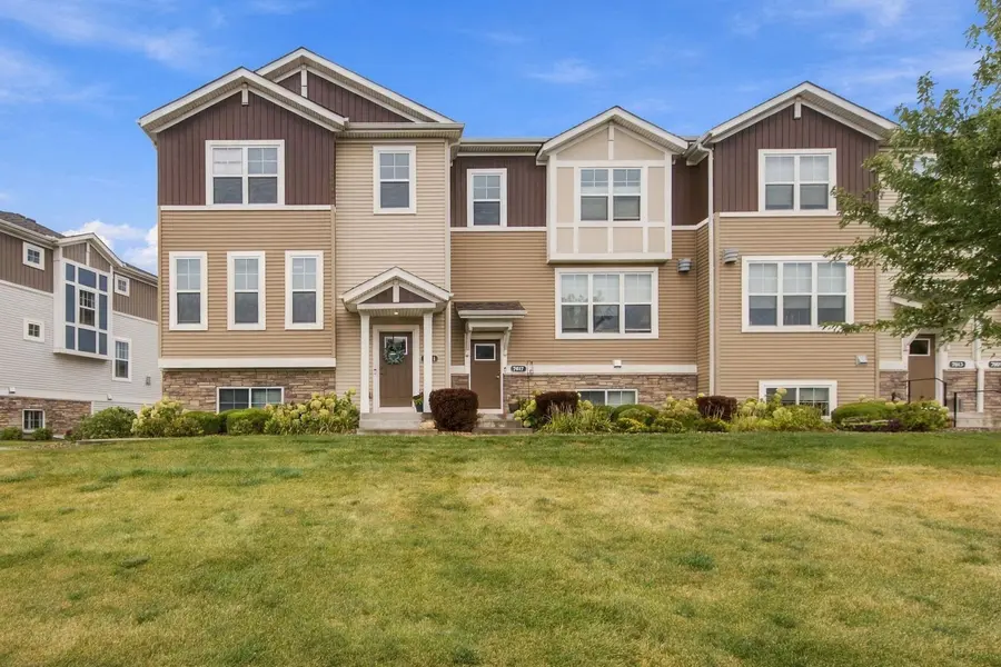 7021 Huckleberry DR, Minnetrista, MN 55331