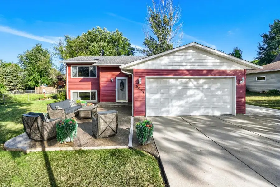 6078 Kalland DR NE, Albertville, MN 55301