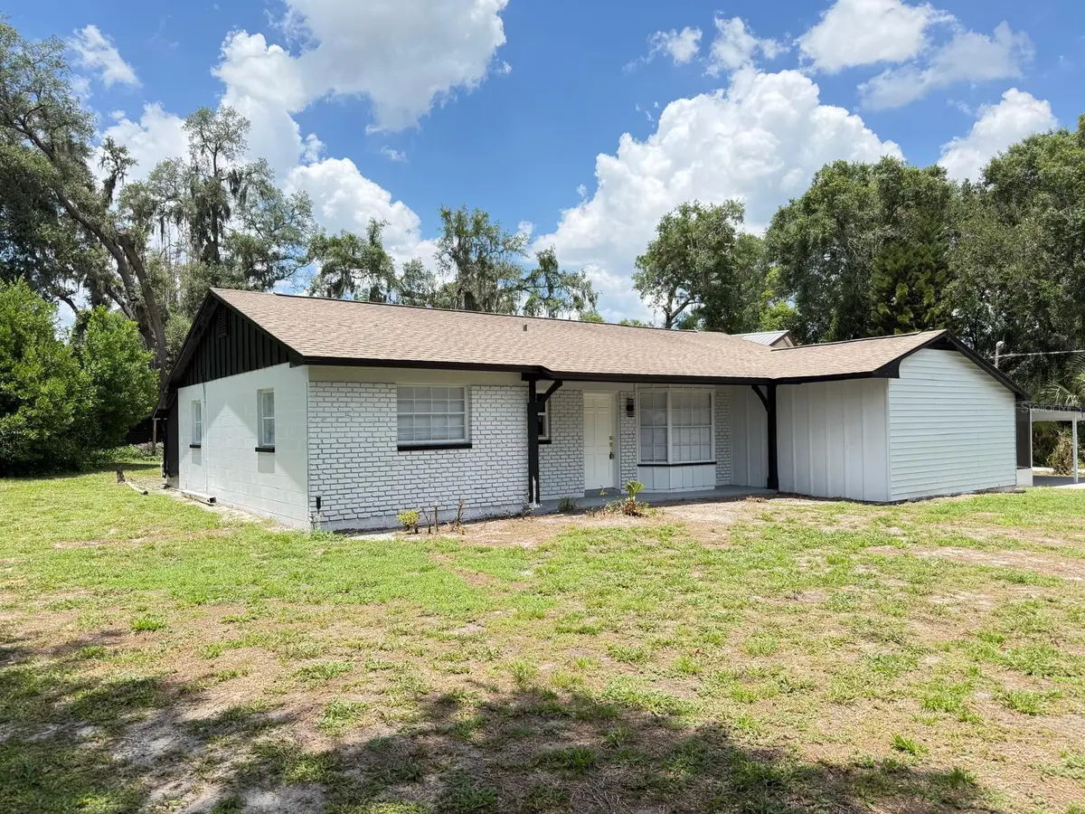 6810 OAKDALE DR, Tampa, FL 33610