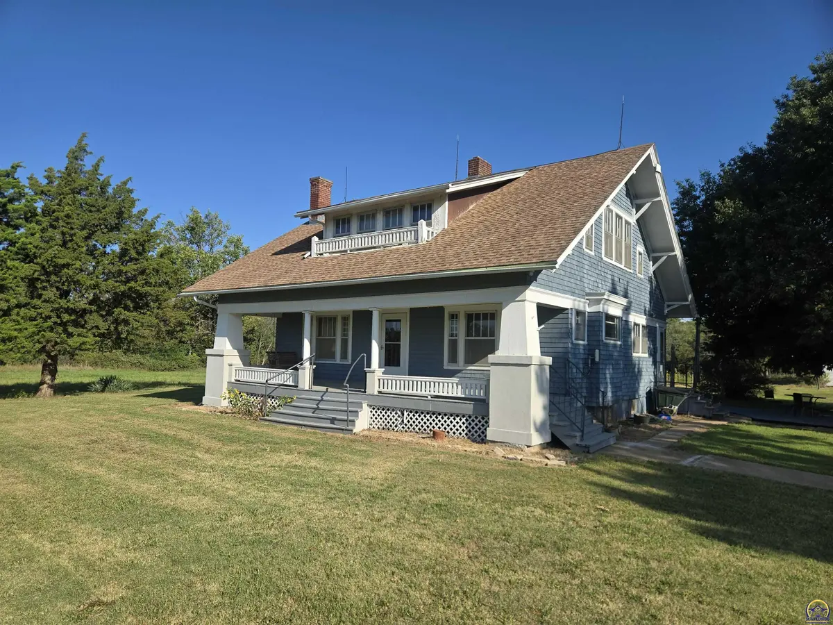 636 Road 170, Emporia, KS 66801