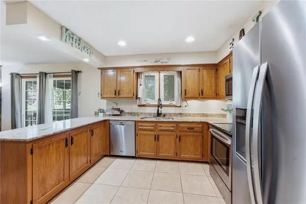 98 E Beulah ST, Garden City, MO 64747