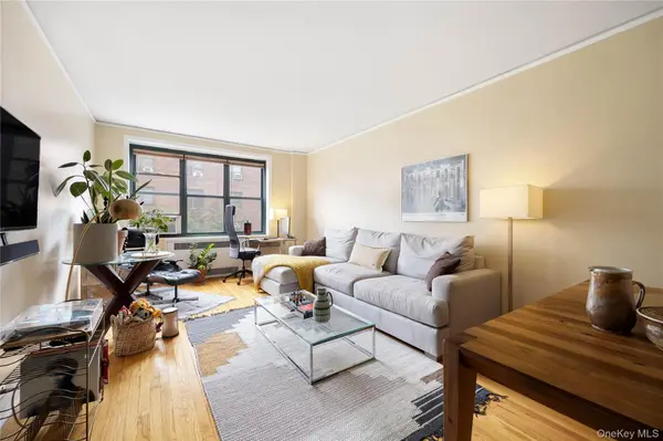 34-41 78th ST #4G, Jackson Heights, NY 11372