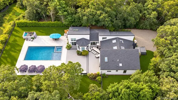 Address not disclosed, East Hampton, NY 11937