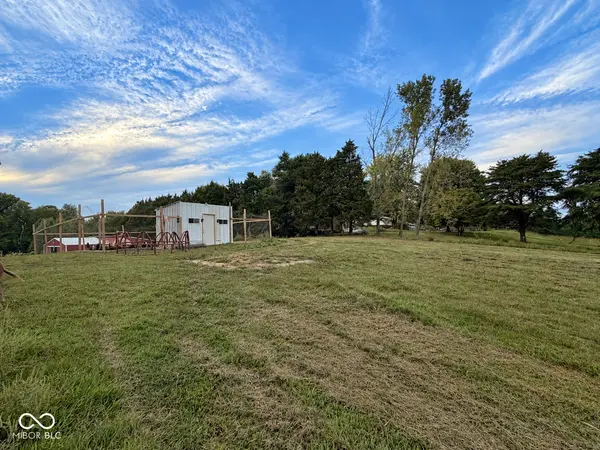 758 N Leitzman RD, Paragon, IN 46166