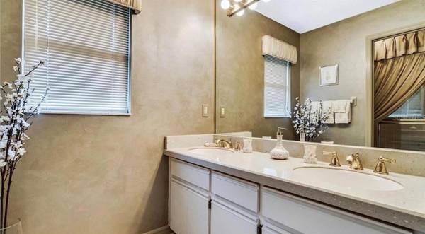 9360 WOODBREEZE BLVD, Windermere, FL 34786
