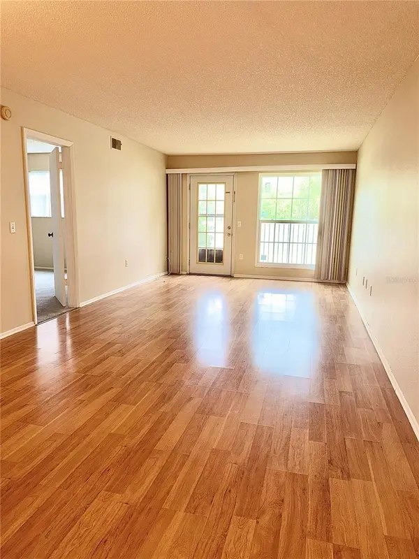 4140 PASSPORT LN #101, New Port Richey, FL 34653