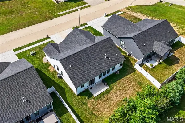704 Mortar ST, Mascoutah, IL 62258