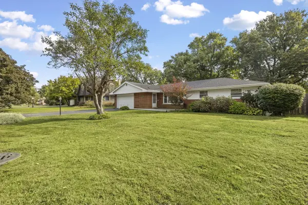 13057 S 71st AVE, Palos Heights, IL 60463