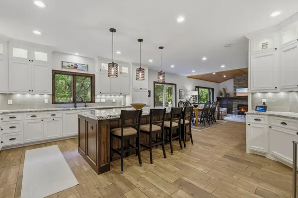 2580 Brinkhaus ST, Chaska, MN 55318