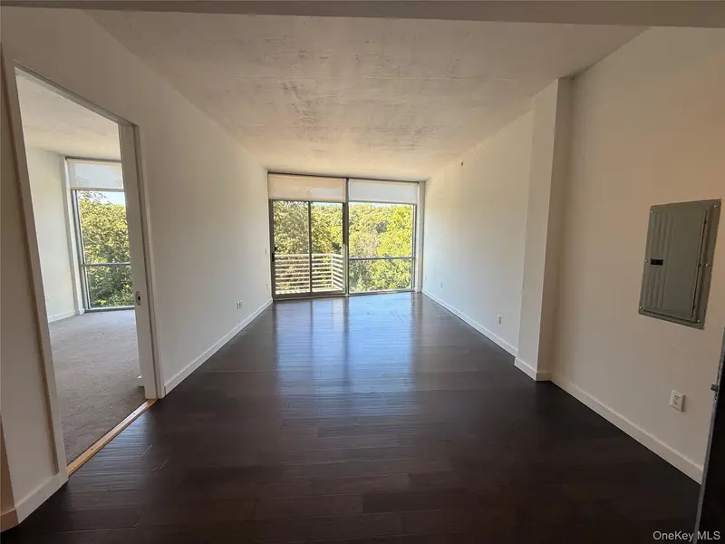 250 S Central Park AVE #4D, Hartsdale, NY 10530