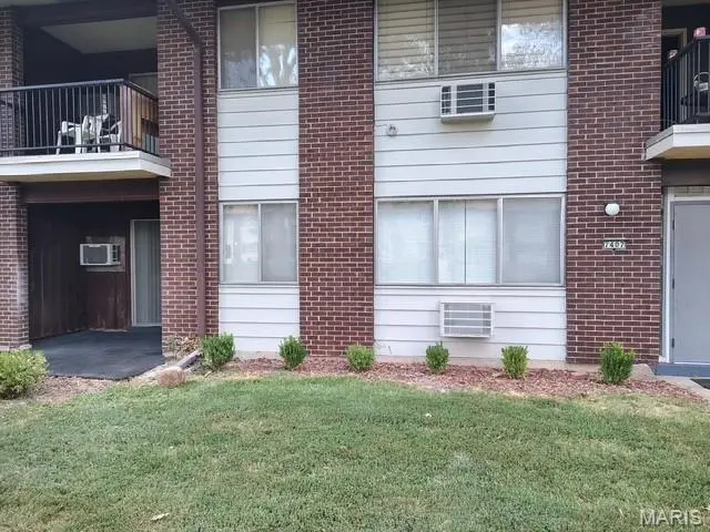 7407 Sieloff DR #A, Hazelwood, MO 63042