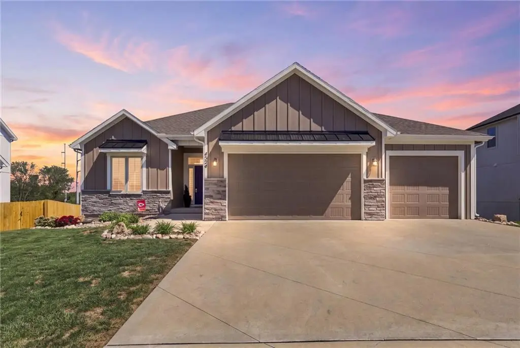 4524 NE 88th ST, Kansas City, MO 64156