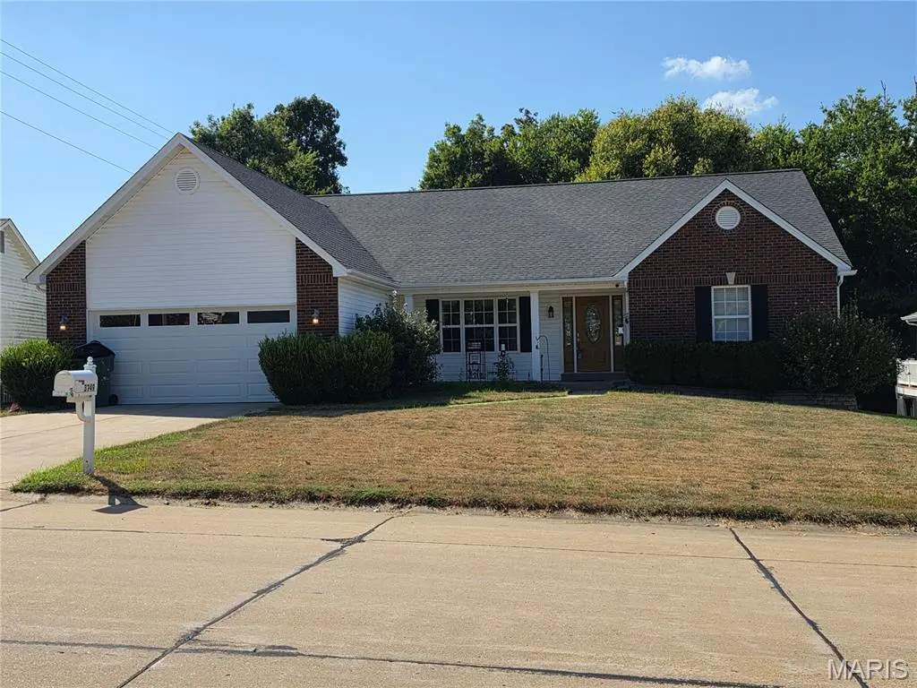 3949 Cambridge Crossing DR, Unincorporated, MO 63304