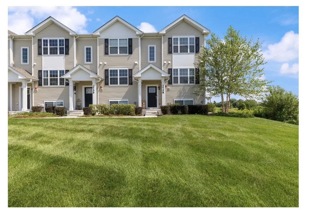 3758 Bissel DR, Yorkville, IL 60560