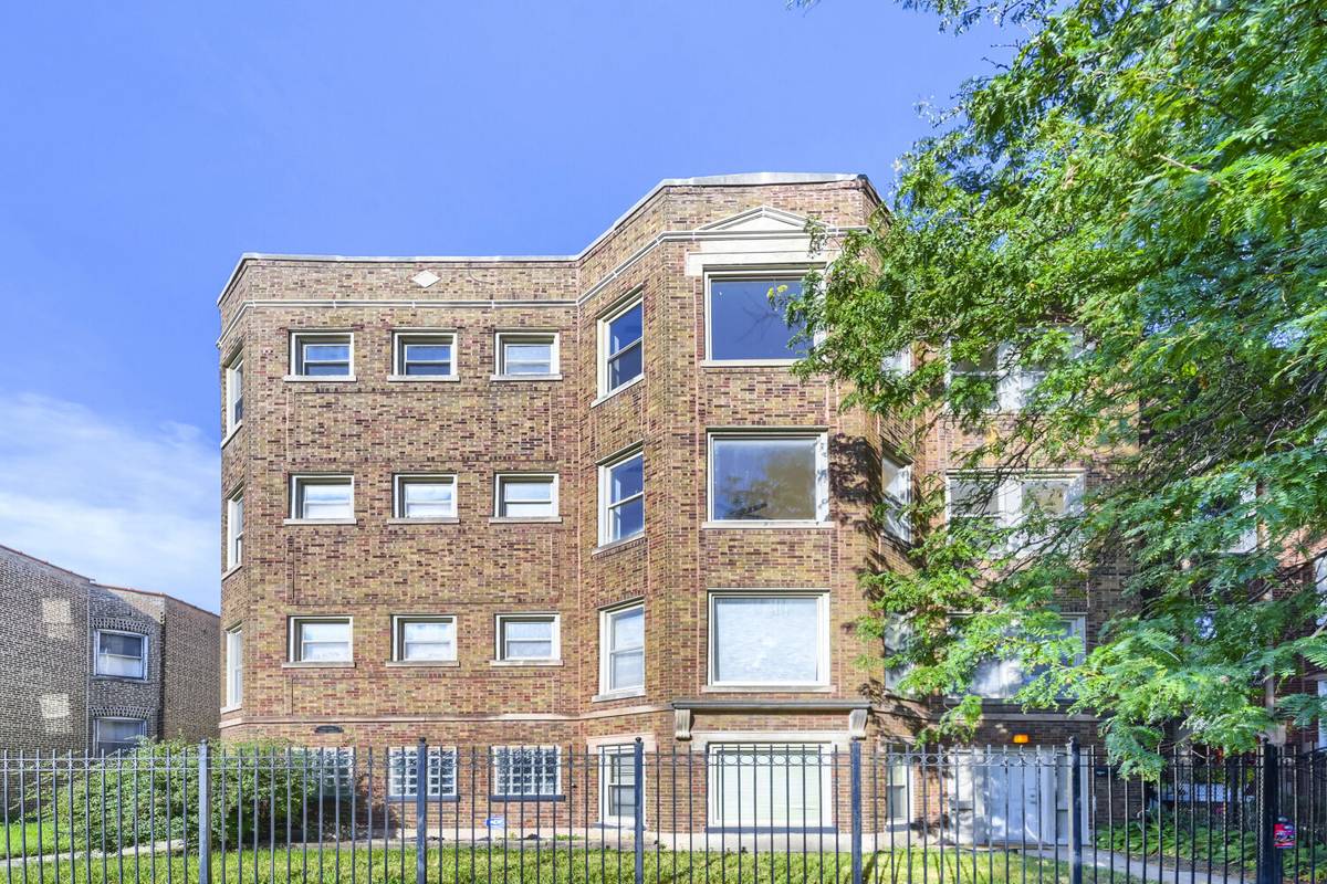 7724 S Cornell AVE #3U, Chicago, IL 60649