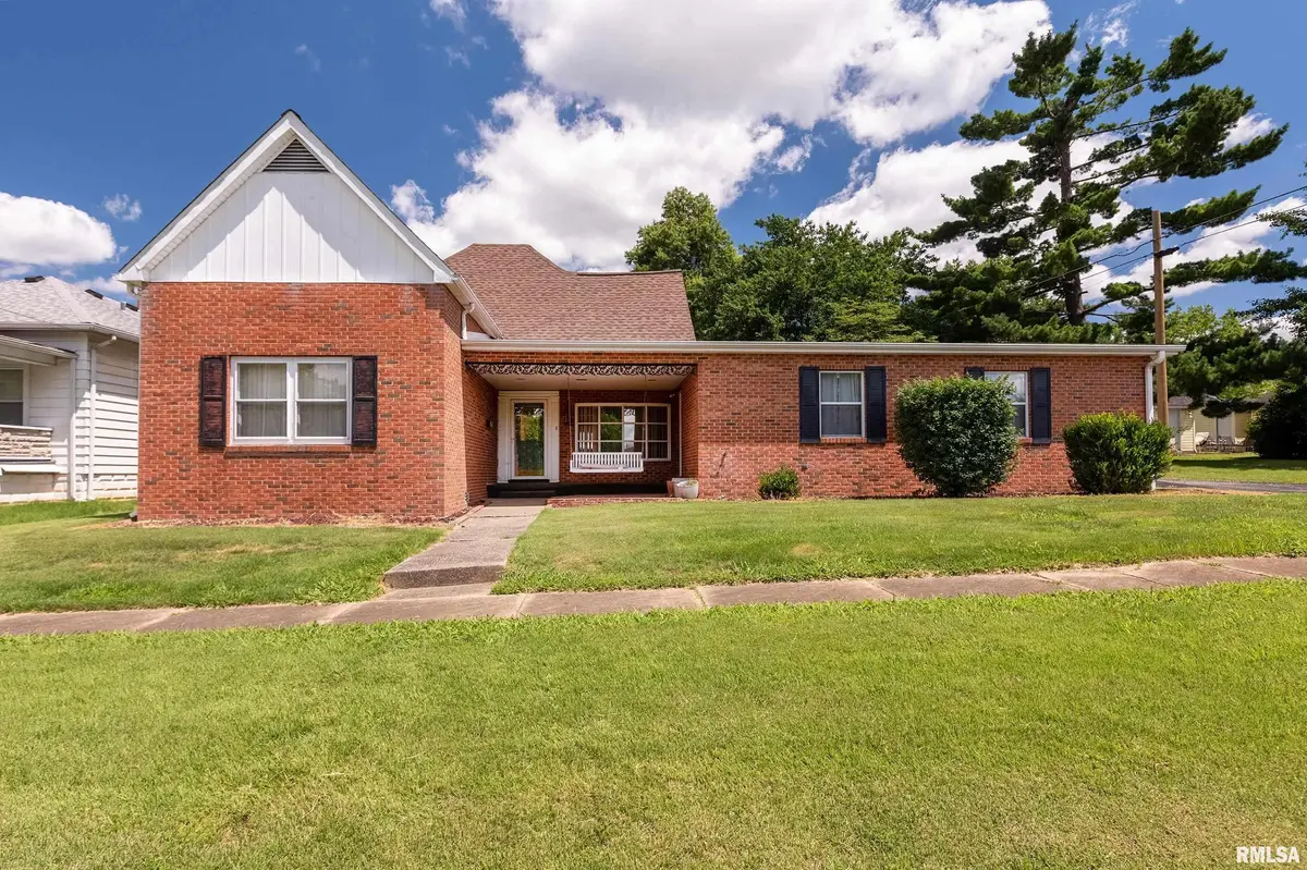 1408 McHaney ST, Eldorado, IL 62930