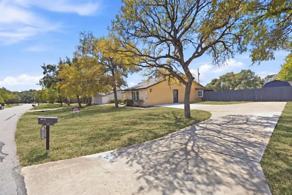 1903 S West DR, Leander, TX 78641