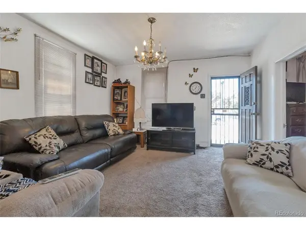 4662 Lincoln, Denver, CO 80216