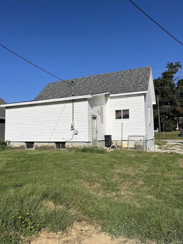 403 SE 11th ST, Washington, IN 47501