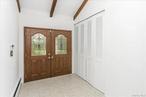 274 Marlin ST, Dix Hills, NY 11746