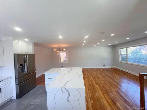 7330 244th ST, Little Neck, NY 11362
