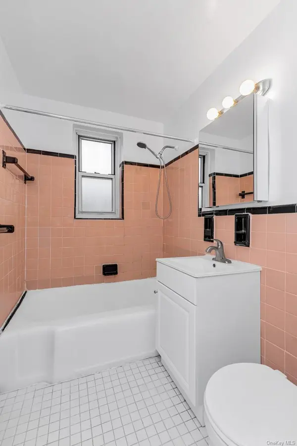 67-07 Yellowstone BLVD #5F, Forest Hills, NY 11375