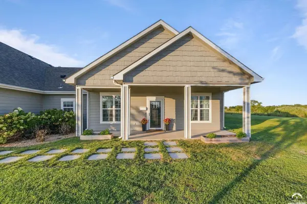 1706 SE Herschell RD, Tecumseh, KS 66542