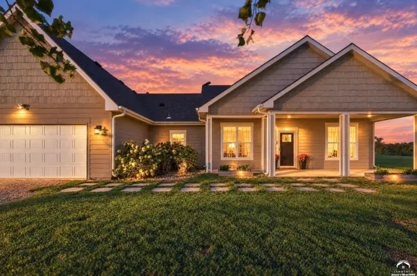 1706 SE Herschell RD, Tecumseh, KS 66542