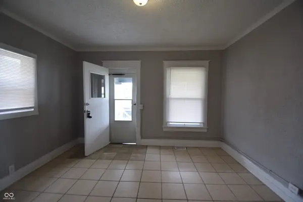 1040 Division ST, Indianapolis, IN 46221