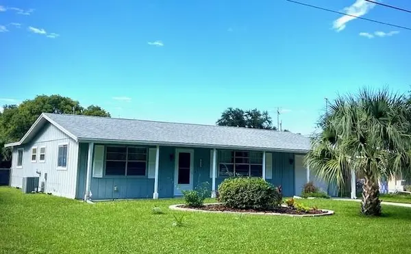 615 RICHARD ST, New Smyrna Beach, FL 32168