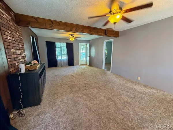 1814 Miller AVE, Hillsboro, IL 62049