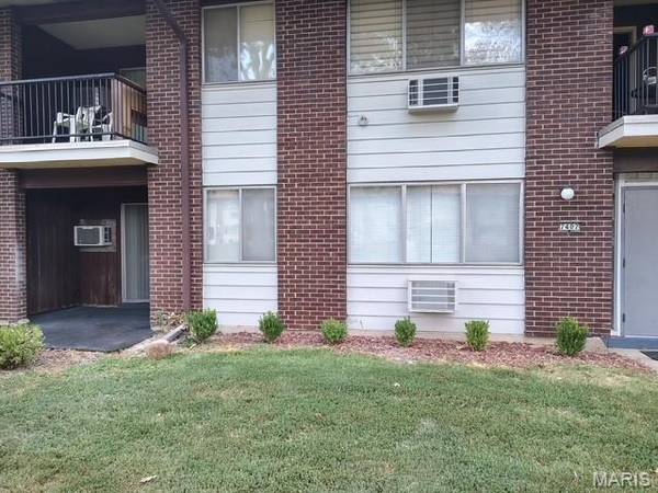 7407 Sieloff DR #A, Hazelwood, MO 63042
