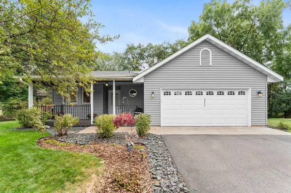 2966 Thunder Bay RD, Little Canada, MN 55117