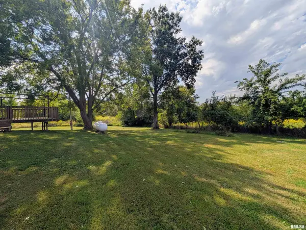 7860 E 1100th ST, Macomb, IL 61455