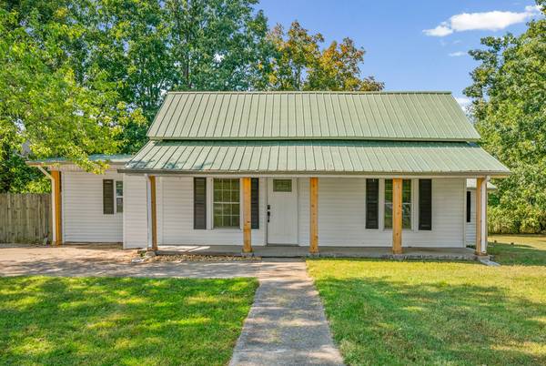 5368 Louise Rd, Cumberland Furnace, TN 37051