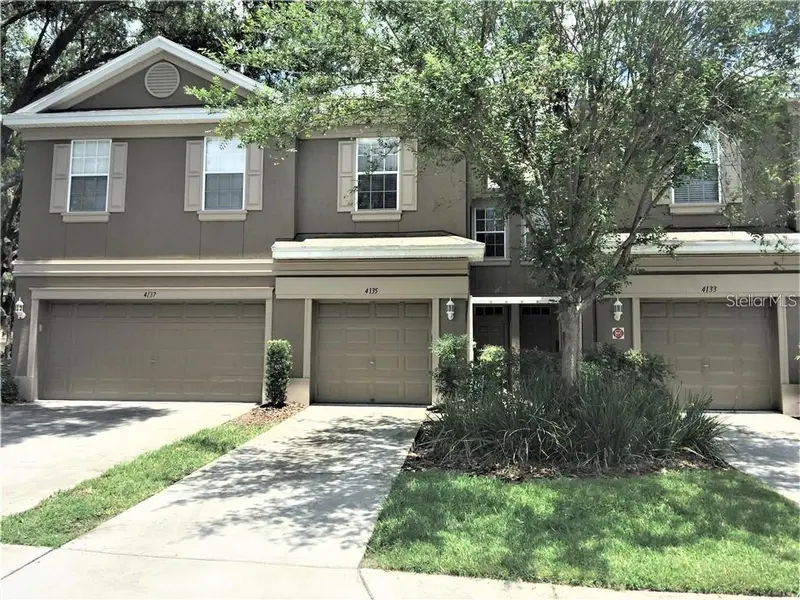 4135 BISMARCK PALM DR, Tampa, FL 33610