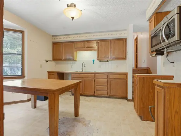 4904 NW Fisk AVE, Kansas City, MO 64151