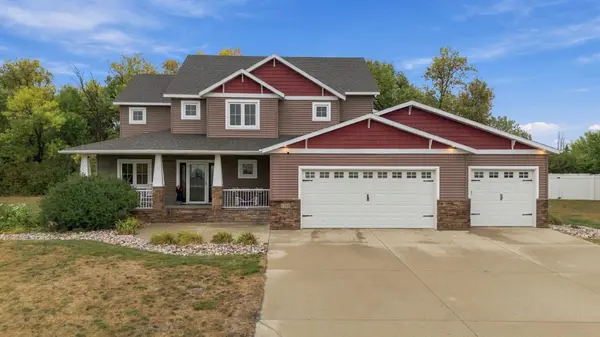 1944 53rd AVE N, Moorhead, MN 56560