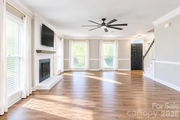 3100 Wellhouse CT, Charlotte, NC 28210