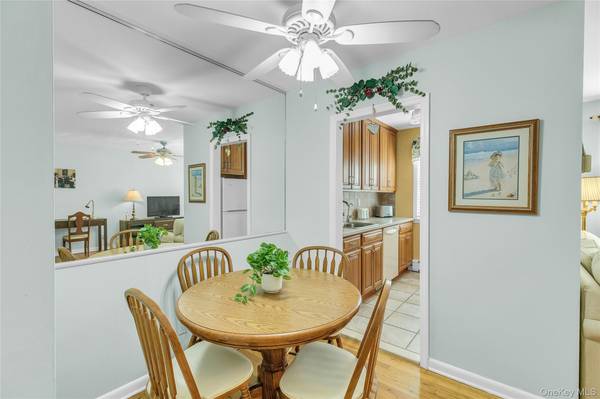 4030 Jerusalem AVE #1C, Seaford, NY 11783