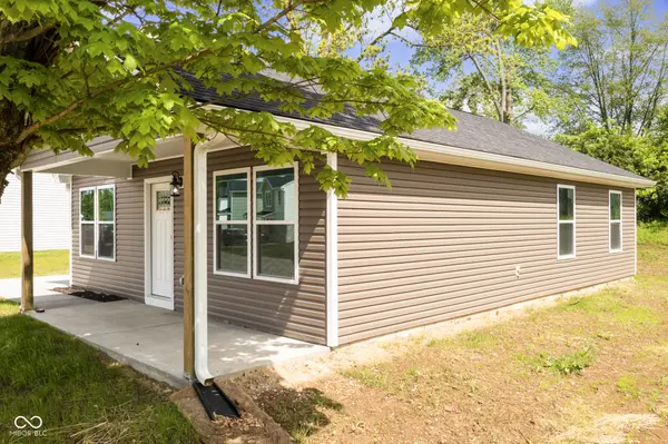 1890 Londondary WAY, North Vernon, IN 47265