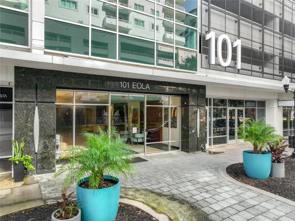 101 S EOLA DR #1008, Orlando, FL 32801