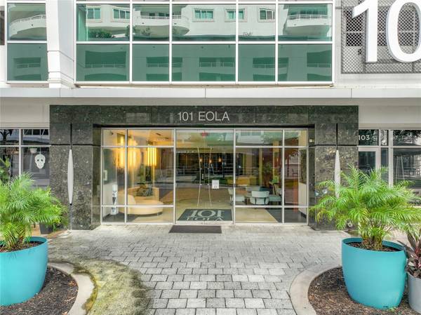 101 S EOLA DR #1008, Orlando, FL 32801