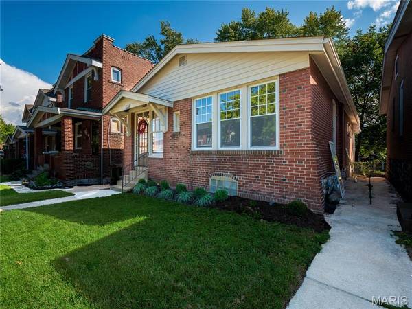4154 Humphrey ST, St Louis, MO 63116