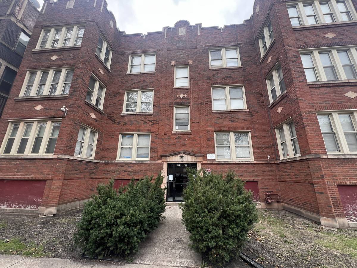 6802 S Clyde AVE #3, Chicago, IL 60649