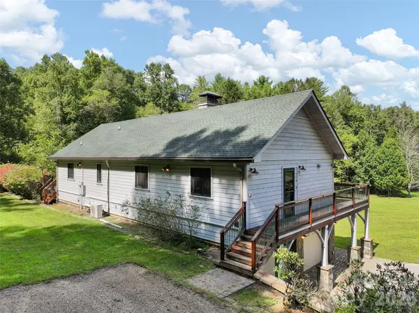 174 Marina CV, Waynesville, NC 28785