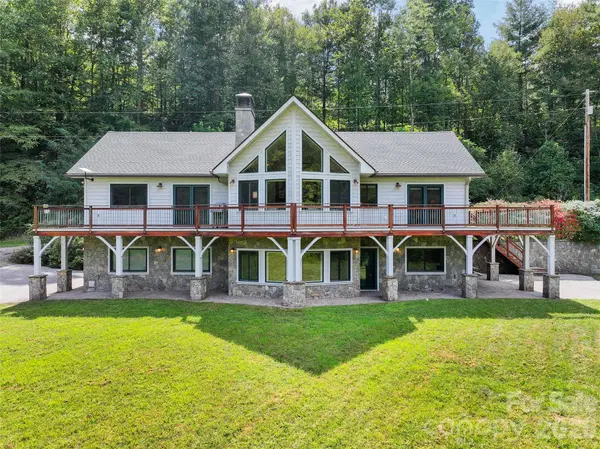174 Marina CV, Waynesville, NC 28785